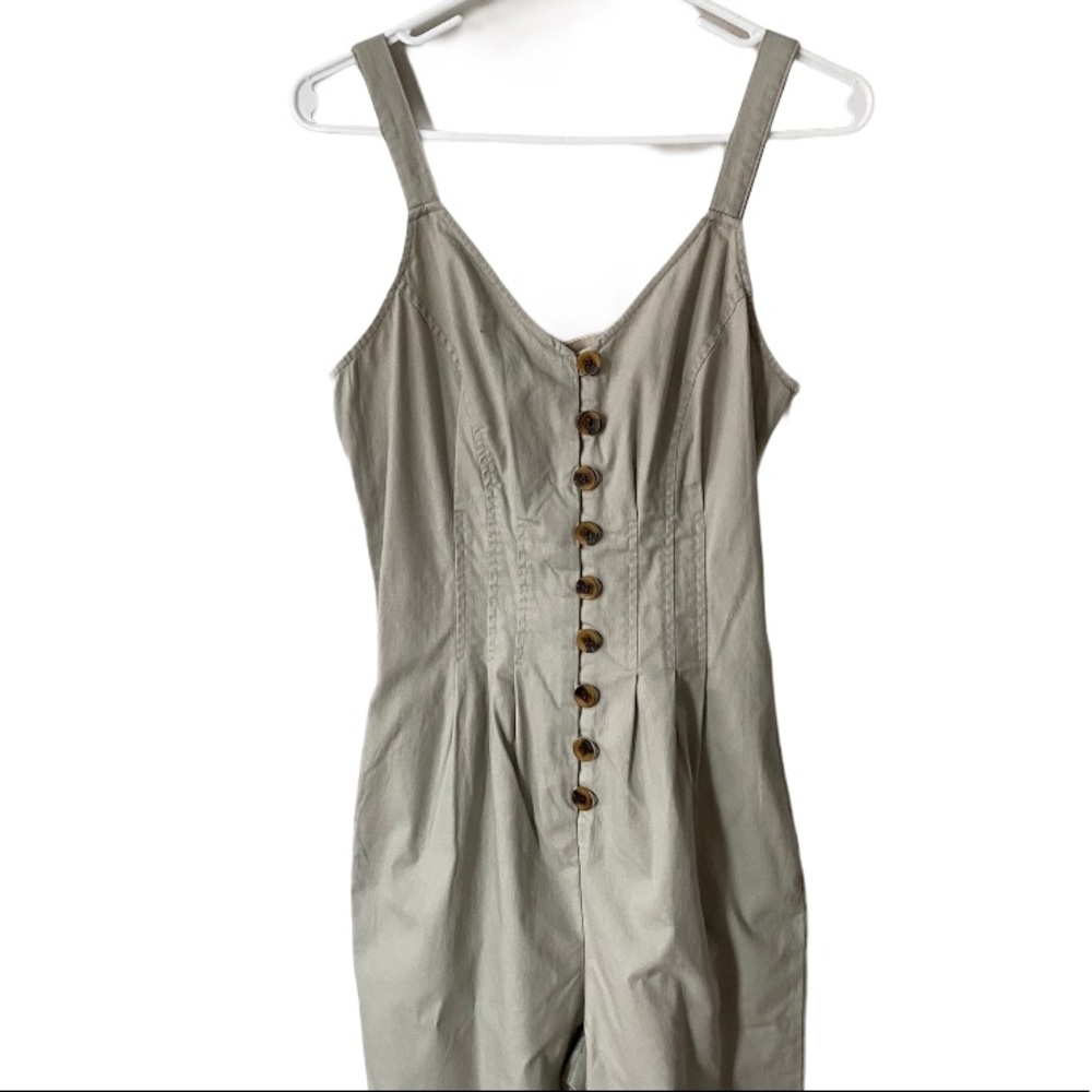 Universal Thread Sleeveless Button Jumpsuit NWT - Picture 3 of 14